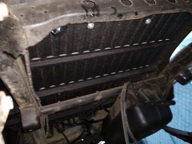 1988 black Toyota Pickup xtra cab