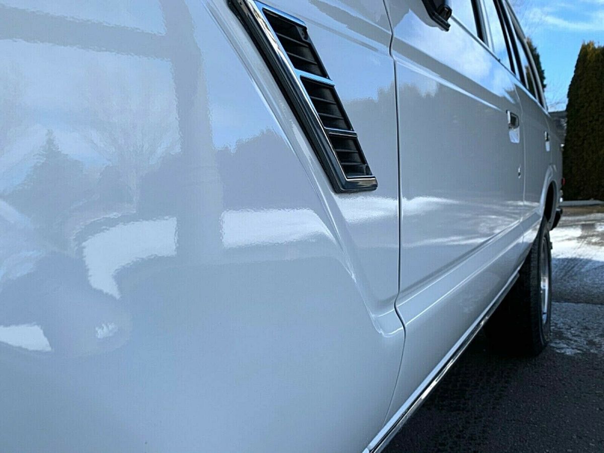 1988 White Toyota Land Cruiser SUV