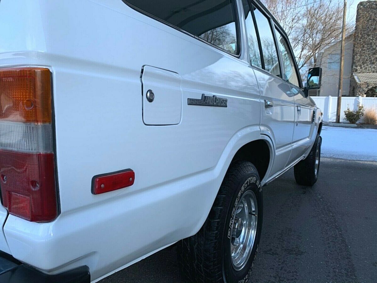 1988 White Toyota Land Cruiser SUV