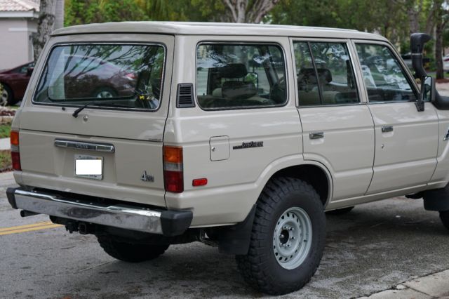 1988 Mojave Sand Toyota Land Cruiser
