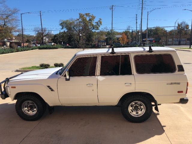 1988 White Toyota Land Cruiser SUV