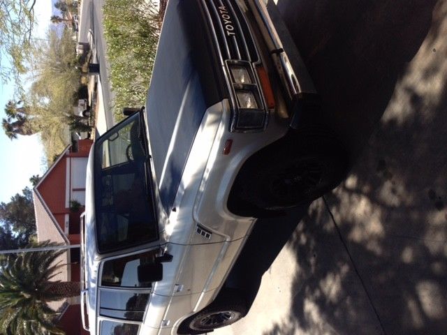 1988 Tan Toyota Land Cruiser