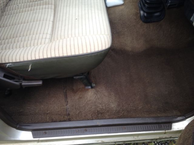 1988 Gold Toyota Land Cruiser SUV