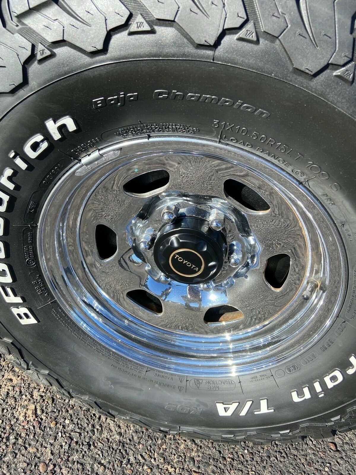 1988 Blue Toyota Land Cruiser