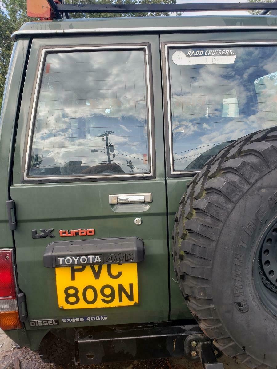 1988 Green Toyota Land Cruiser