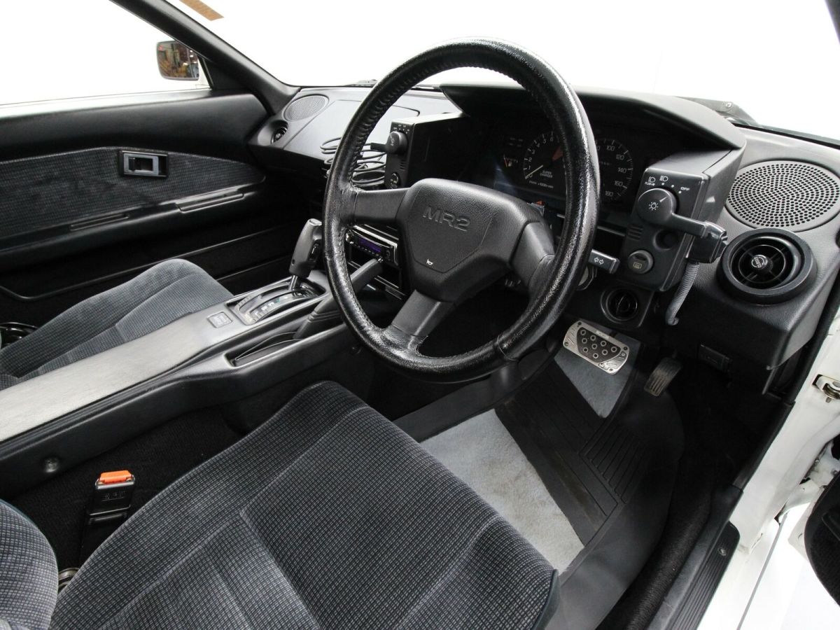 1988 White Toyota MR2 Coupe