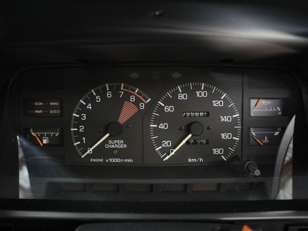1988 White Toyota MR2 Coupe