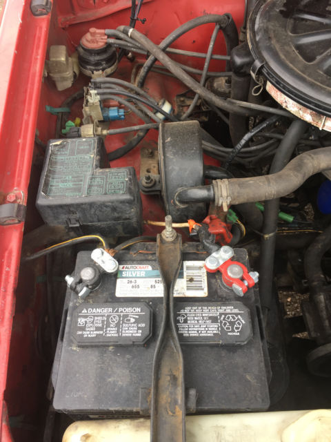 1988 RED Toyota PICKUP Pickup