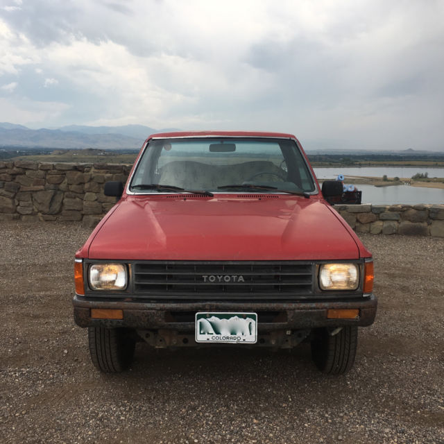 1988 RED Toyota PICKUP Pickup
