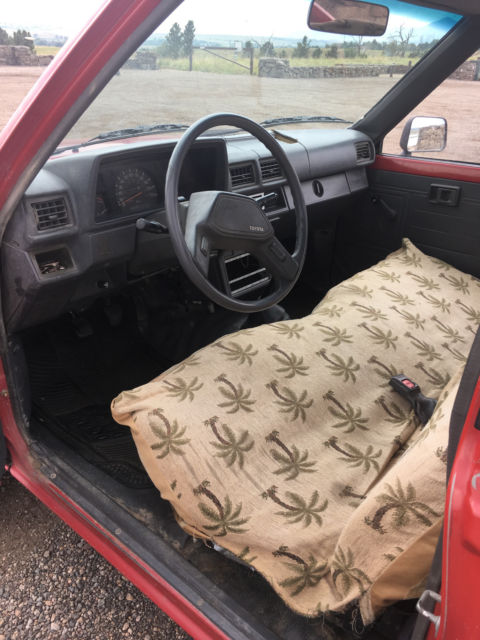 1988 RED Toyota PICKUP Pickup