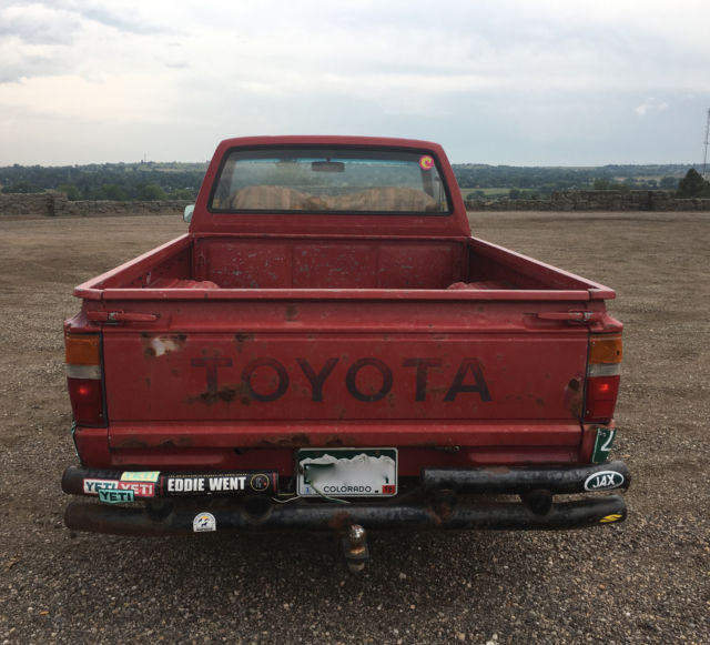 1988 RED Toyota PICKUP Pickup