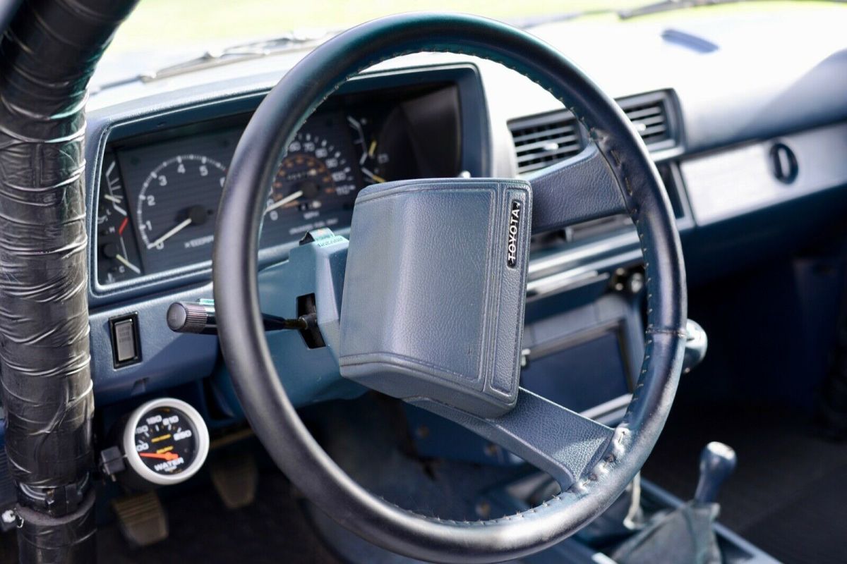 1988 Light Blue Toyota Pickup Extended Cab Pickup