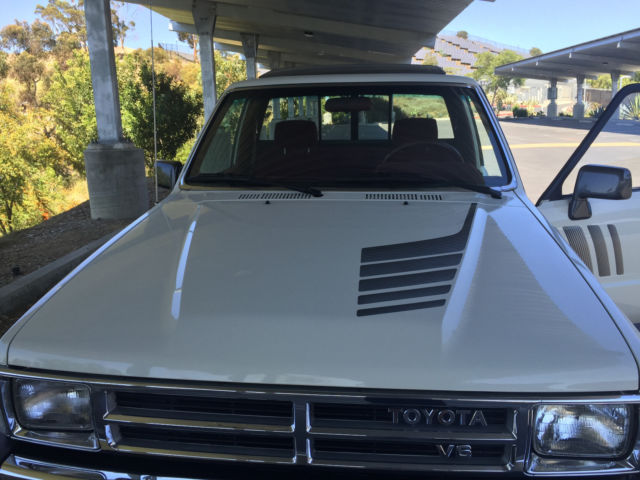 1988 White Toyota Other Standard Cab Pickup