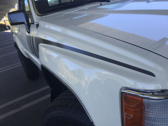 1988 White Toyota Other Standard Cab Pickup