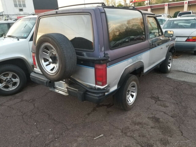 1988 Blue Ford Bronco II
