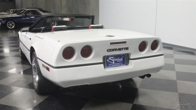 1988 White Chevrolet Corvette