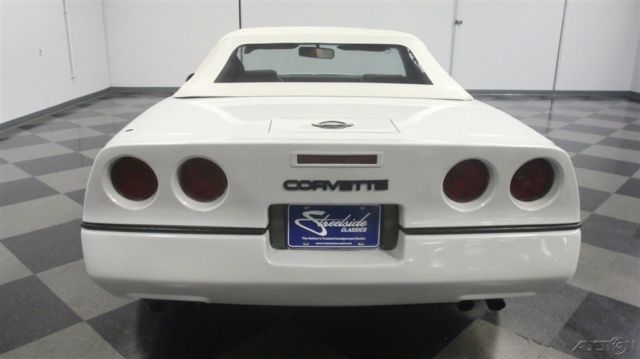 1988 White Chevrolet Corvette