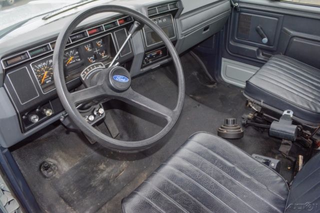 1988 Gray Ford F600 Other