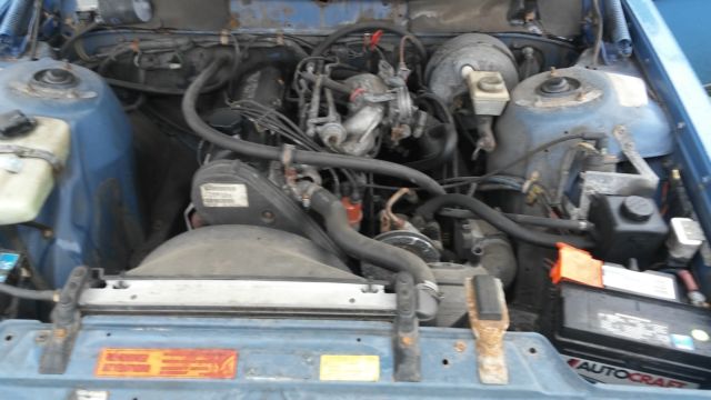 1988 White Volvo 240 Wagon