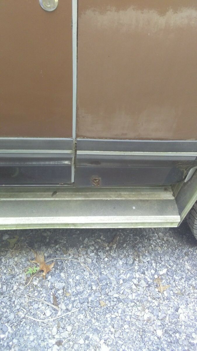 1988 Brown Ford Bronco SUV