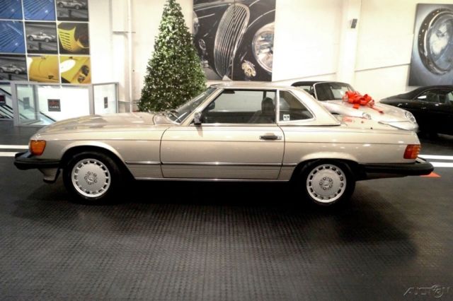 1989 Tan Mercedes-Benz 500-Series Convertible