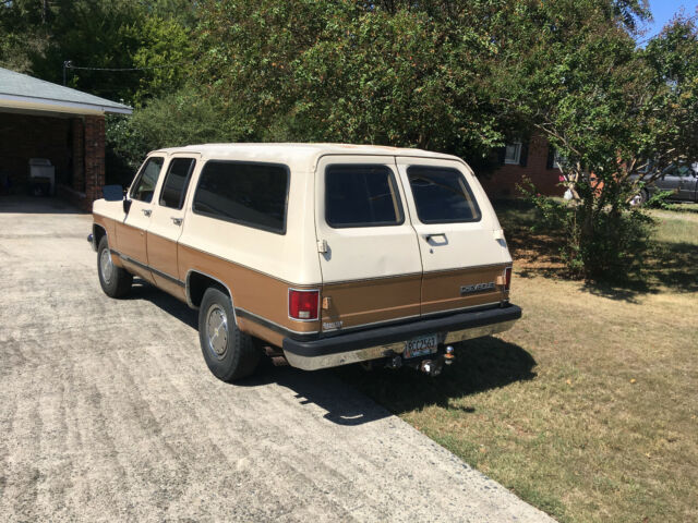 1989 Tan Chevrolet Suburban SUV