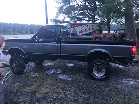 1989 BLACK AND GRAY Ford F-250 Standard Cab Pickup