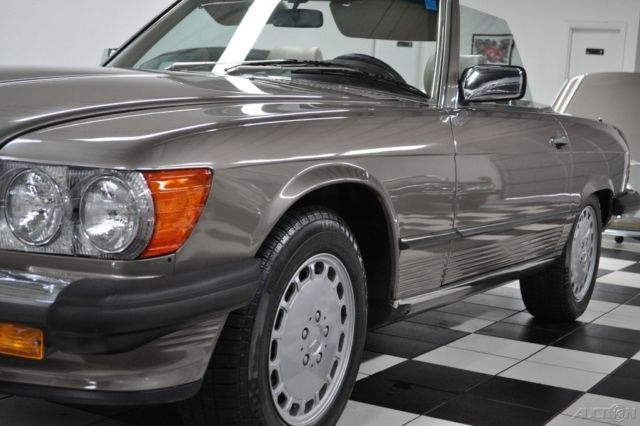1989 Tan Mercedes-Benz SL-Class Convertible