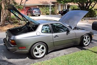 1989 Silver Porsche 944 Coupe
