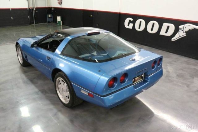 1989 Blue Chevrolet Corvette Hatchback