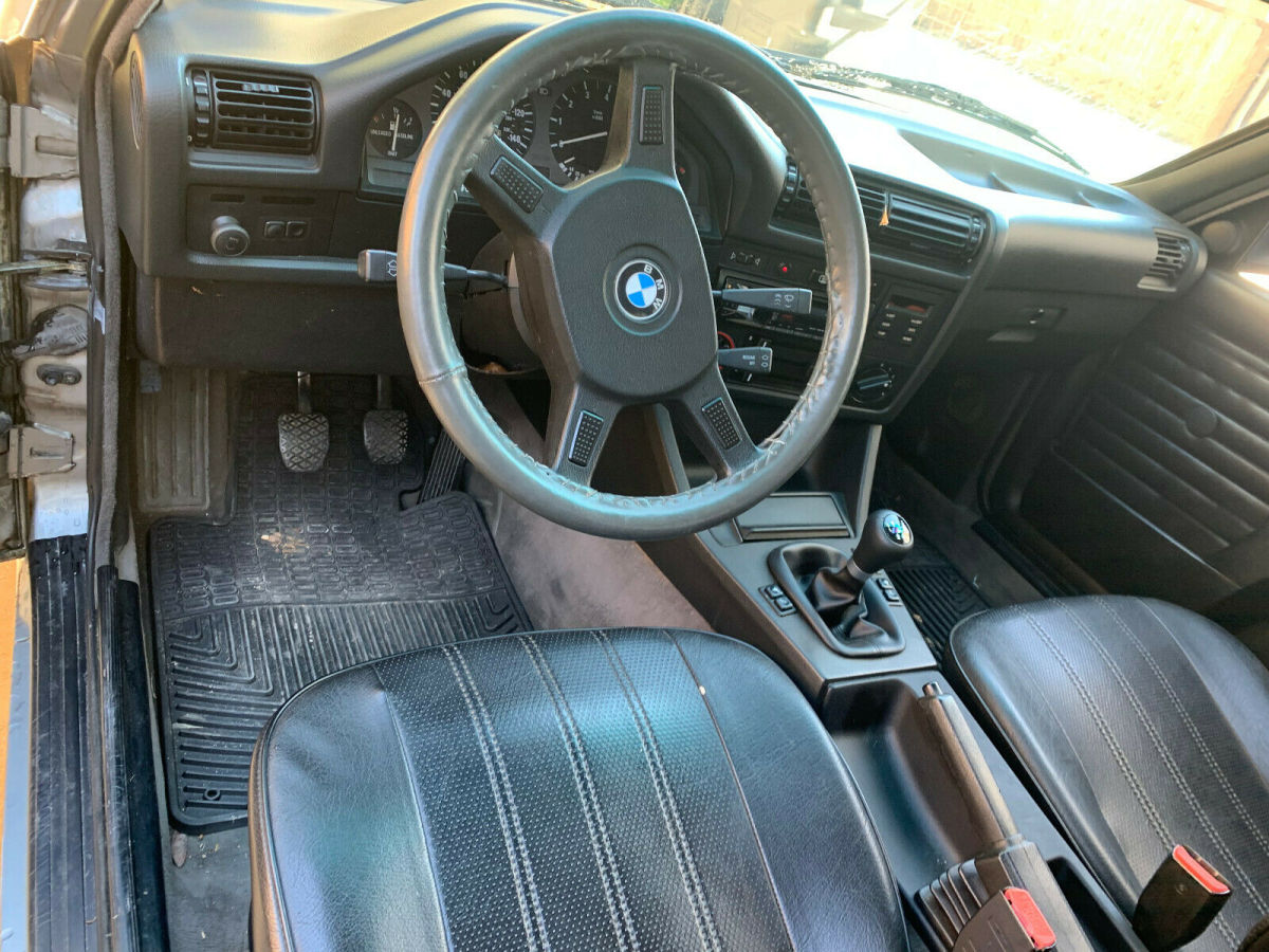 1989 grey blue BMW 3-Series Coupe