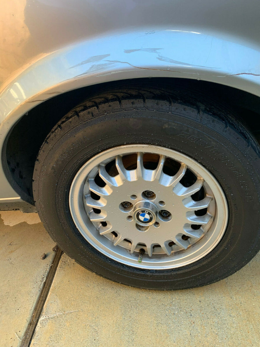 1989 grey blue BMW 3-Series Coupe