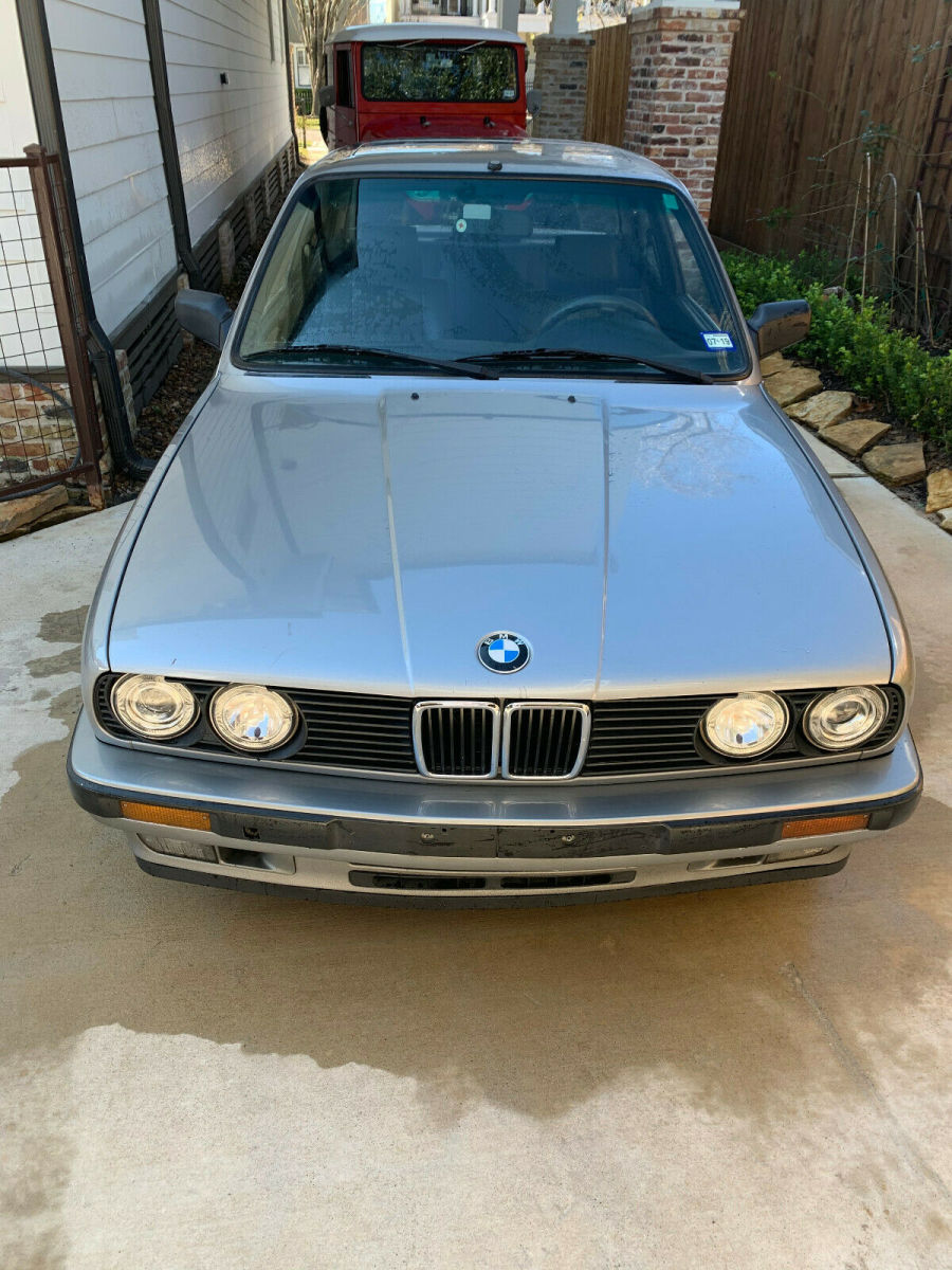 1989 grey blue BMW 3-Series Coupe