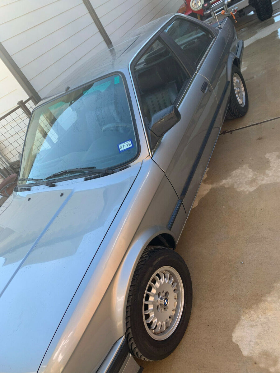 1989 grey blue BMW 3-Series Coupe