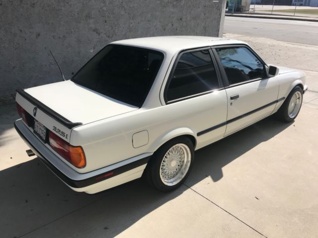 1989 BMW 3-Series