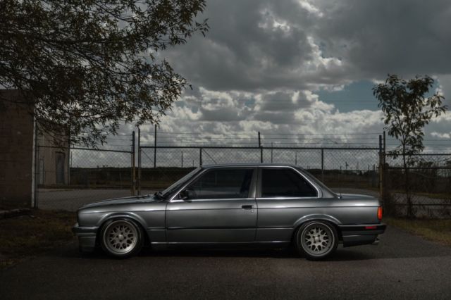 1989 BMW 3-Series
