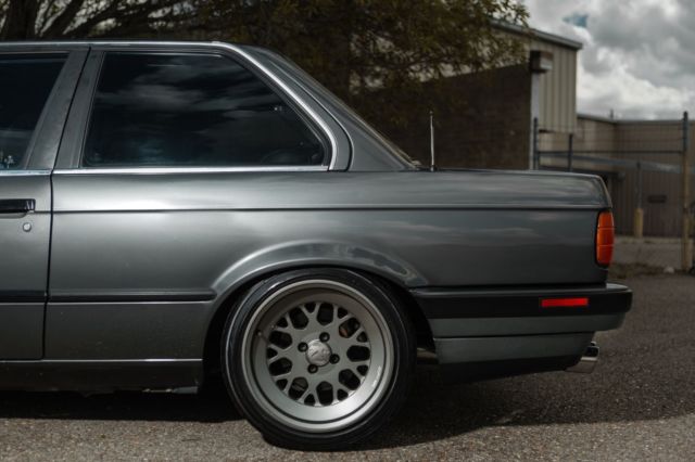 1989 BMW 3-Series