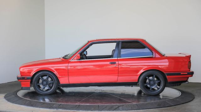 1989 Red BMW 3-Series Coupe