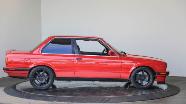 1989 Red BMW 3-Series Coupe