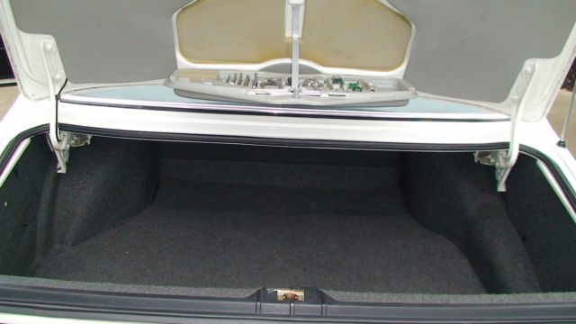 1989 White BMW 6-Series Coupe