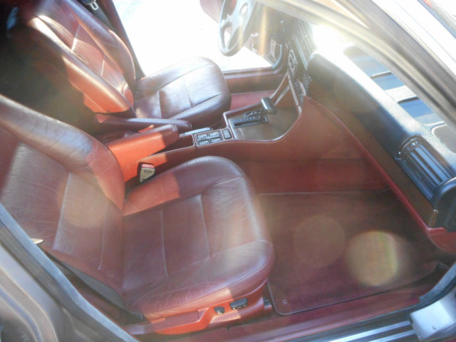 1989 bronze BMW 7-Series Sedan