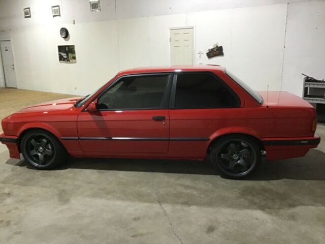 1989 Red BMW 3-Series