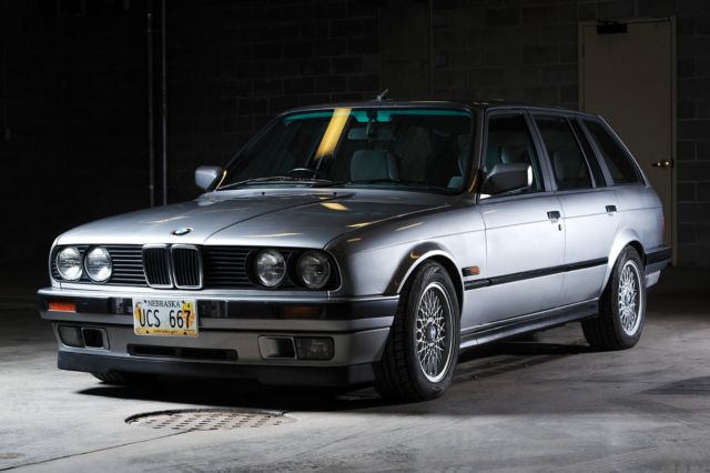 1989 Silver BMW 3-Series Wagon