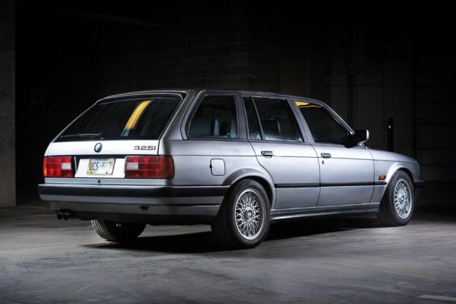 1989 Silver BMW 3-Series Wagon