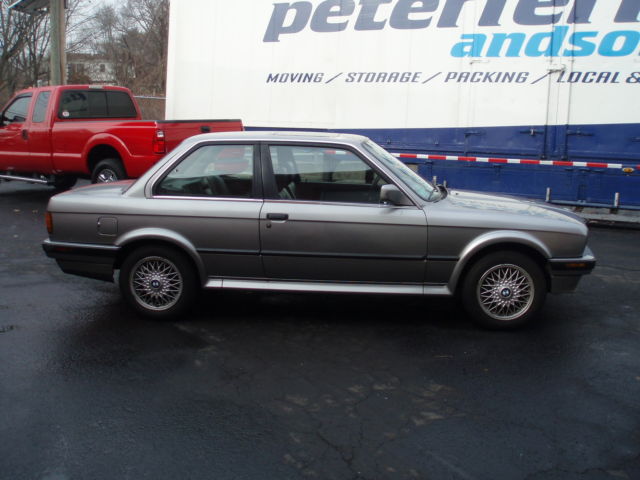 1989 Gray BMW 3-Series