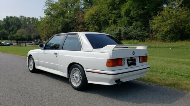 1989 White BMW M3 Coupe
