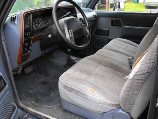 1989 Blue Ford Bronco II SUV