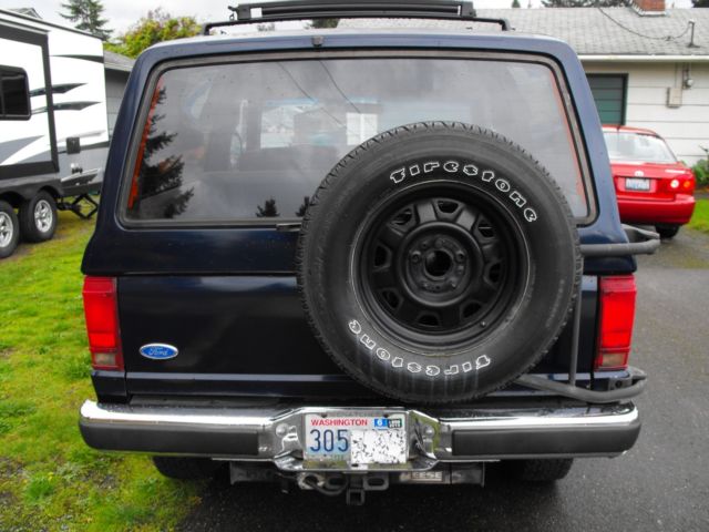 1989 Blue Ford Bronco II SUV