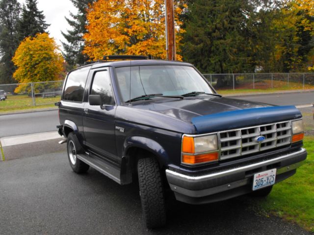 1989 Blue Ford Bronco II SUV