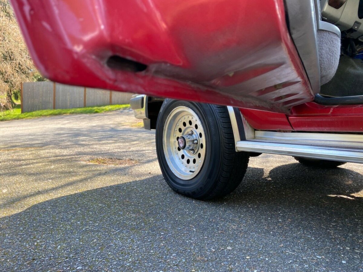 1989 Red Ford Bronco II SUV